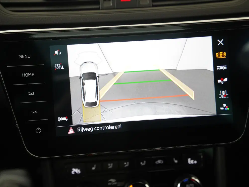 Skoda Superb 1.4 TSI iV Sportline uit 2023, foto 15