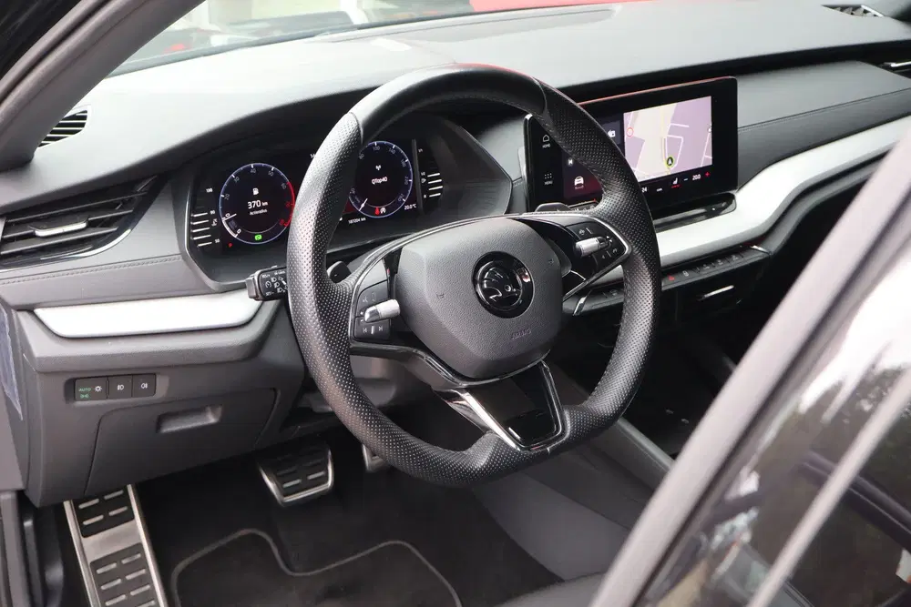 Skoda Octavia 1.0 e-TSI Sport Business uit 2023, foto 6