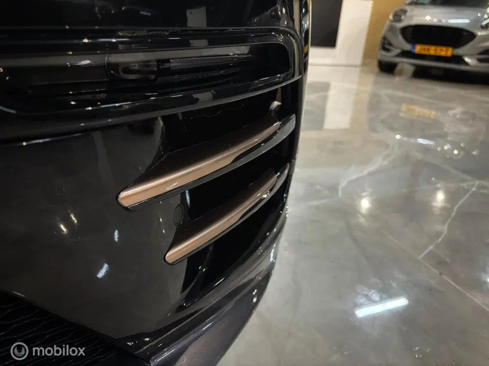 Land Rover Range Rover Velar P250 Turbo AWD R-Dynamic Pano uit 2019, foto 15
