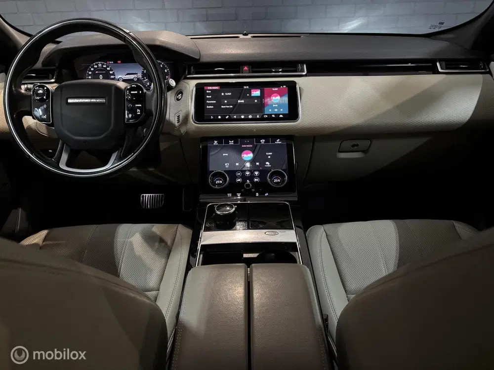 Land Rover Range Rover Velar P250 Turbo AWD R-Dynamic Pano uit 2019, foto 5