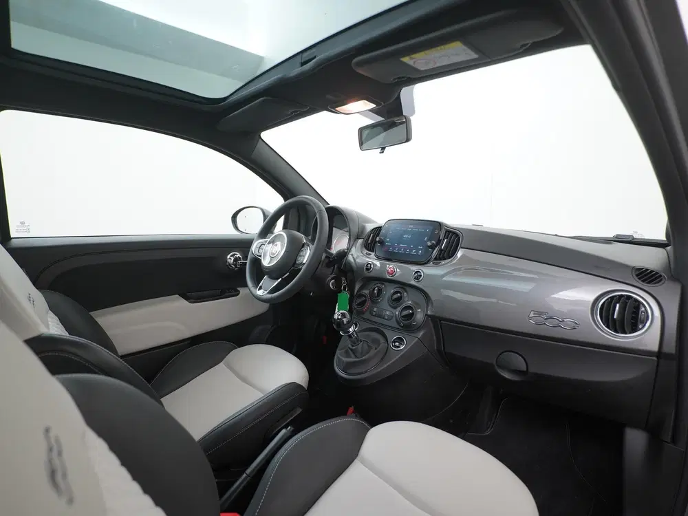 Fiat 500 1.0 Hybrid Dolcevita uit 2022, foto 2