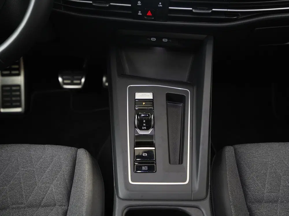 Volkswagen Golf 1.0 eTSI Move DSG uit 2024, foto 11