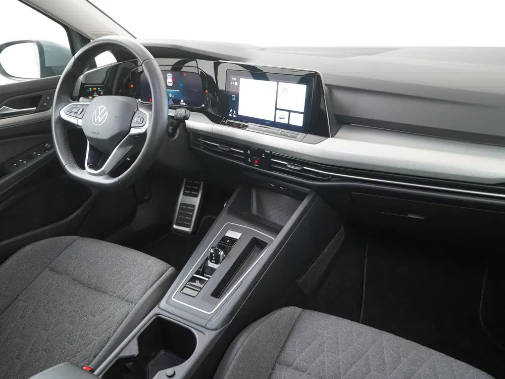 Volkswagen Golf 1.0 eTSI Move DSG uit 2024, foto 2