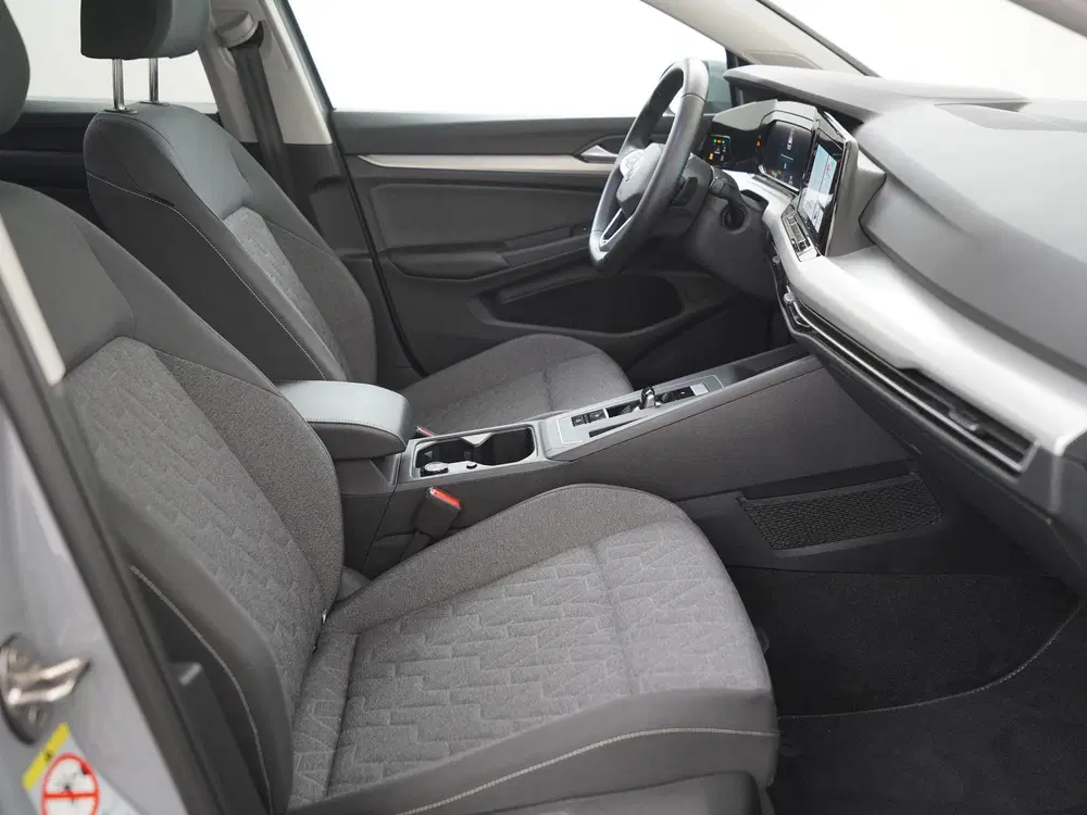 Volkswagen Golf 1.0 eTSI Move DSG uit 2024, foto 3