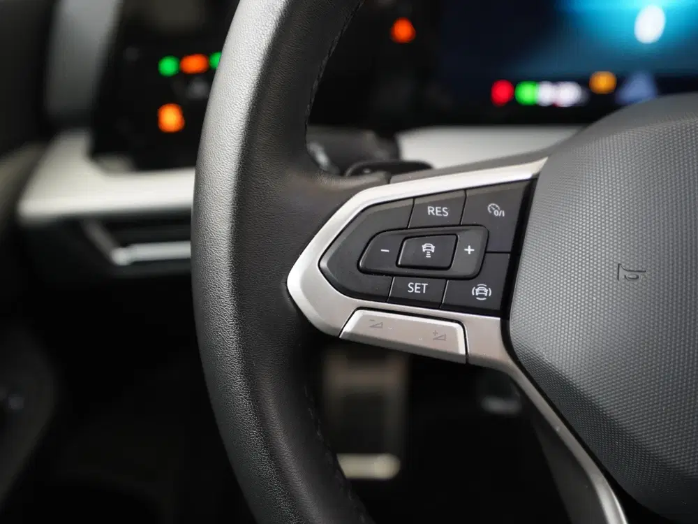 Volkswagen Golf 1.0 eTSI Move DSG uit 2024, foto 8