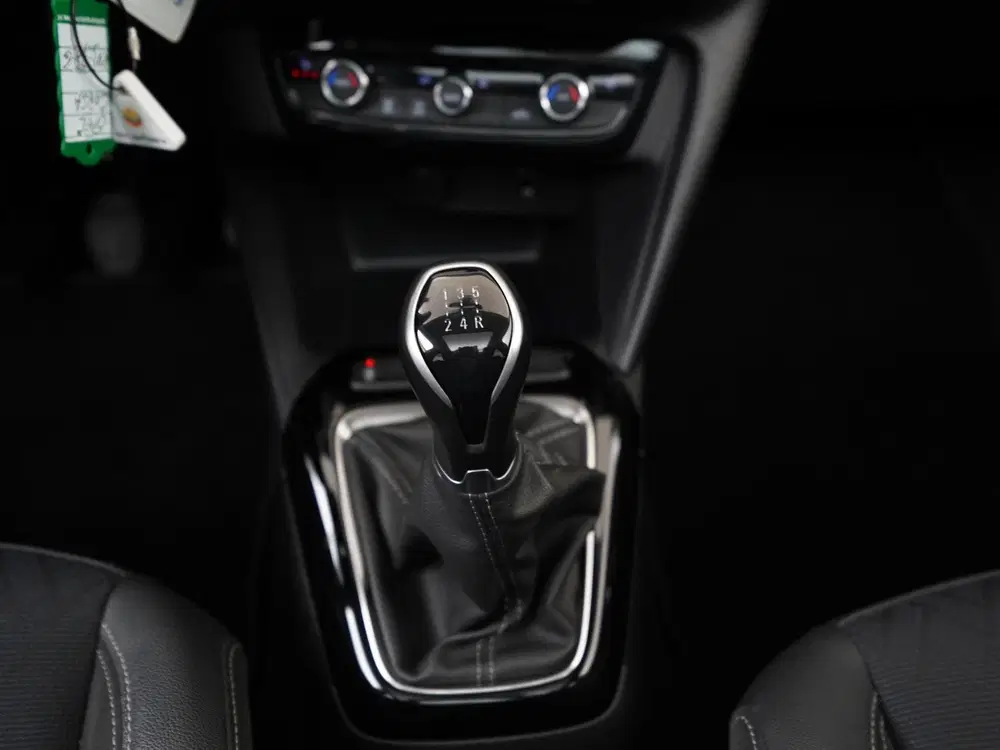 Opel Corsa 1.2 Sport uit 2021, foto 11