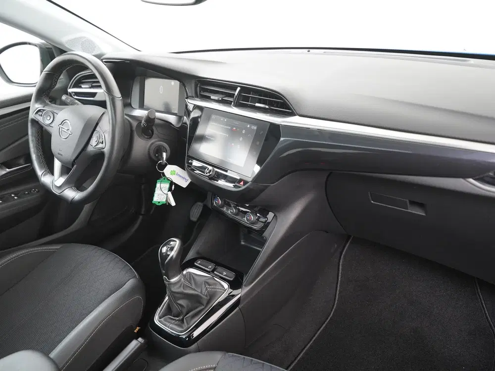 Opel Corsa 1.2 Sport uit 2021, foto 2