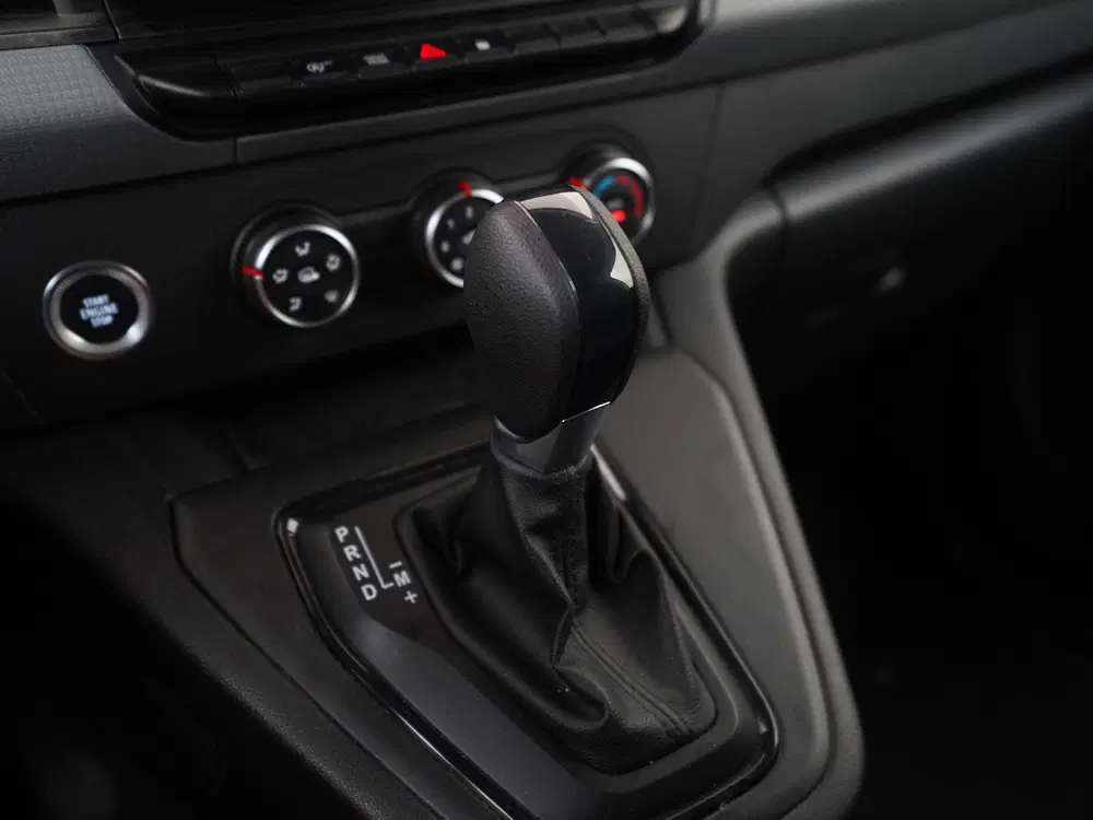Renault Kangoo 1.3 TCe 130PK Automaat uit 2022, foto 10