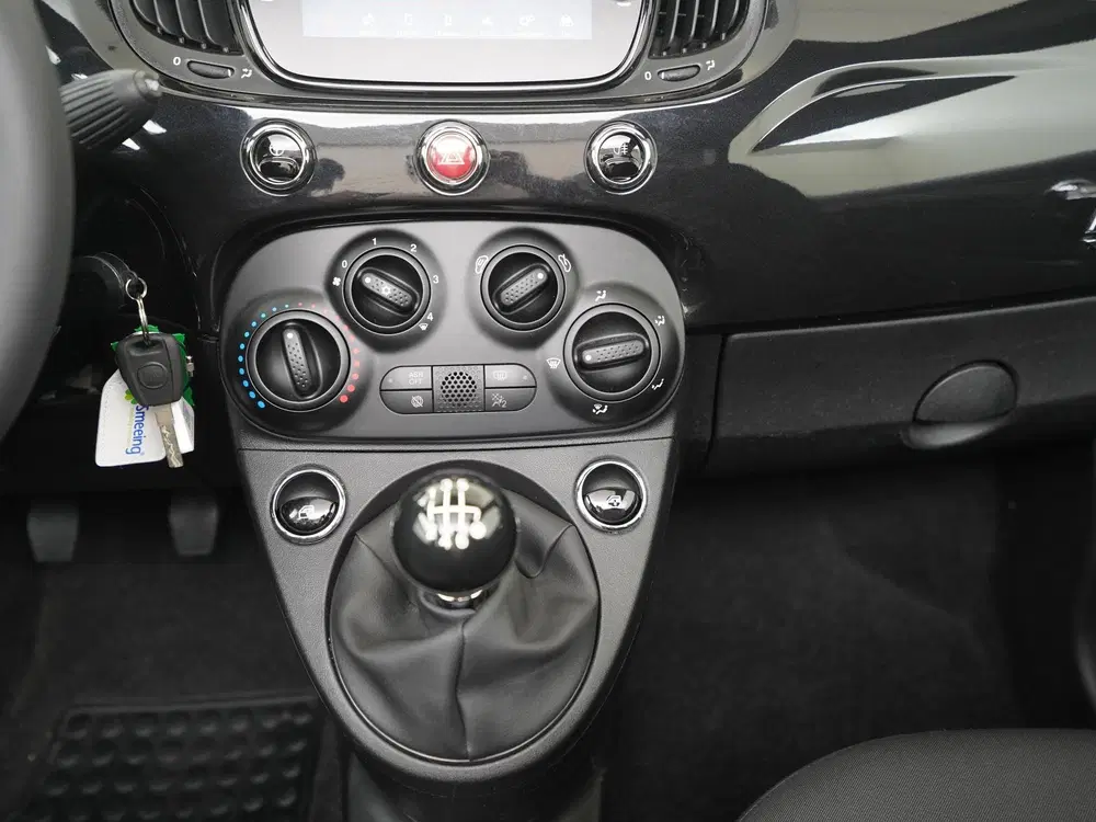 Fiat 500C 1.0 Hybrid Club uit 2023, foto 10