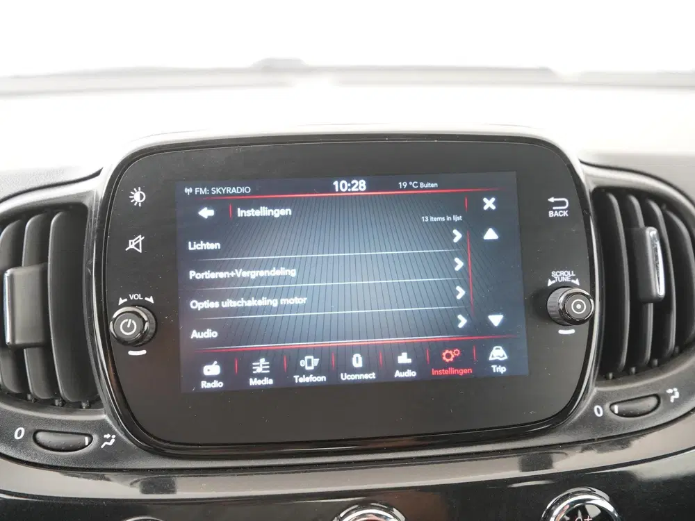 Fiat 500C 1.0 Hybrid Club uit 2023, foto 14