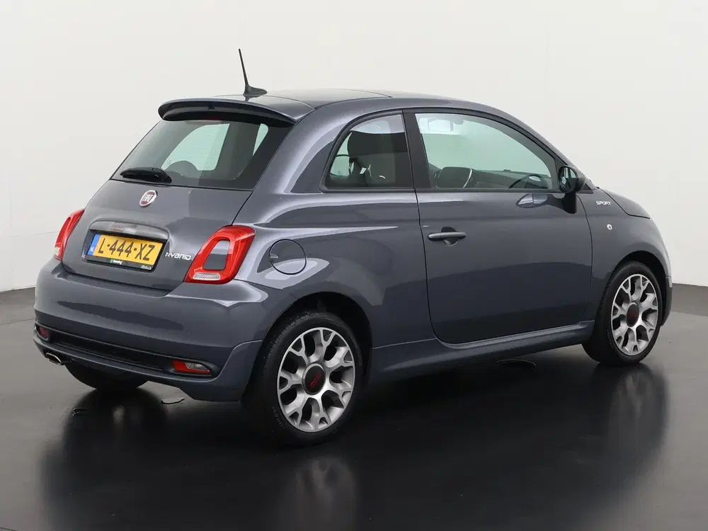 Fiat 500 1.0 Hybrid Sport uit 2021, foto 4