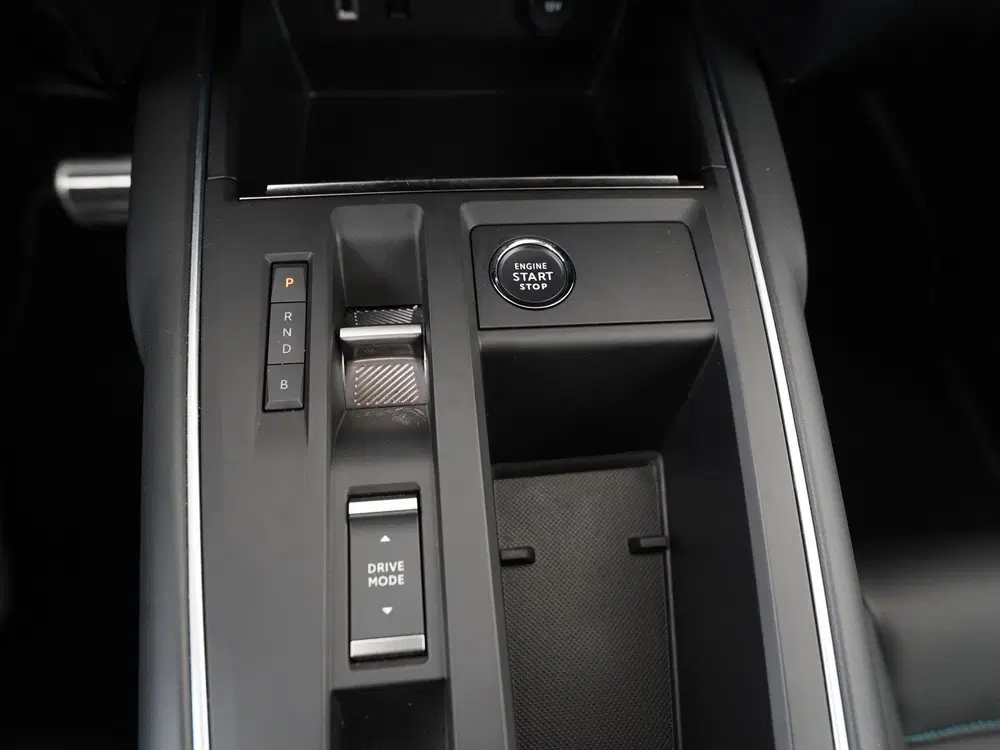 Citroën C5 Aircross Citroen C5 Aircross 1.6 Plug-in Hybrid 225 uit 2023, foto 13
