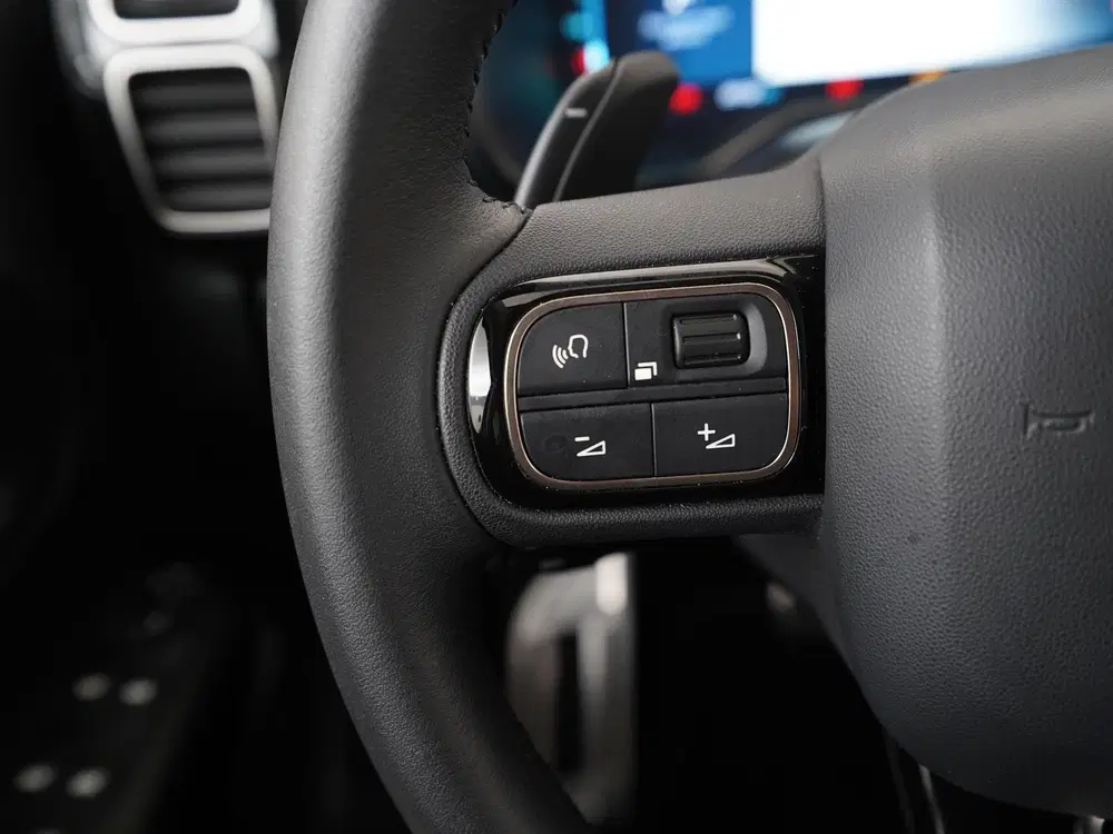 Citroën C5 Aircross Citroen C5 Aircross 1.6 Plug-in Hybrid 225 uit 2023, foto 5