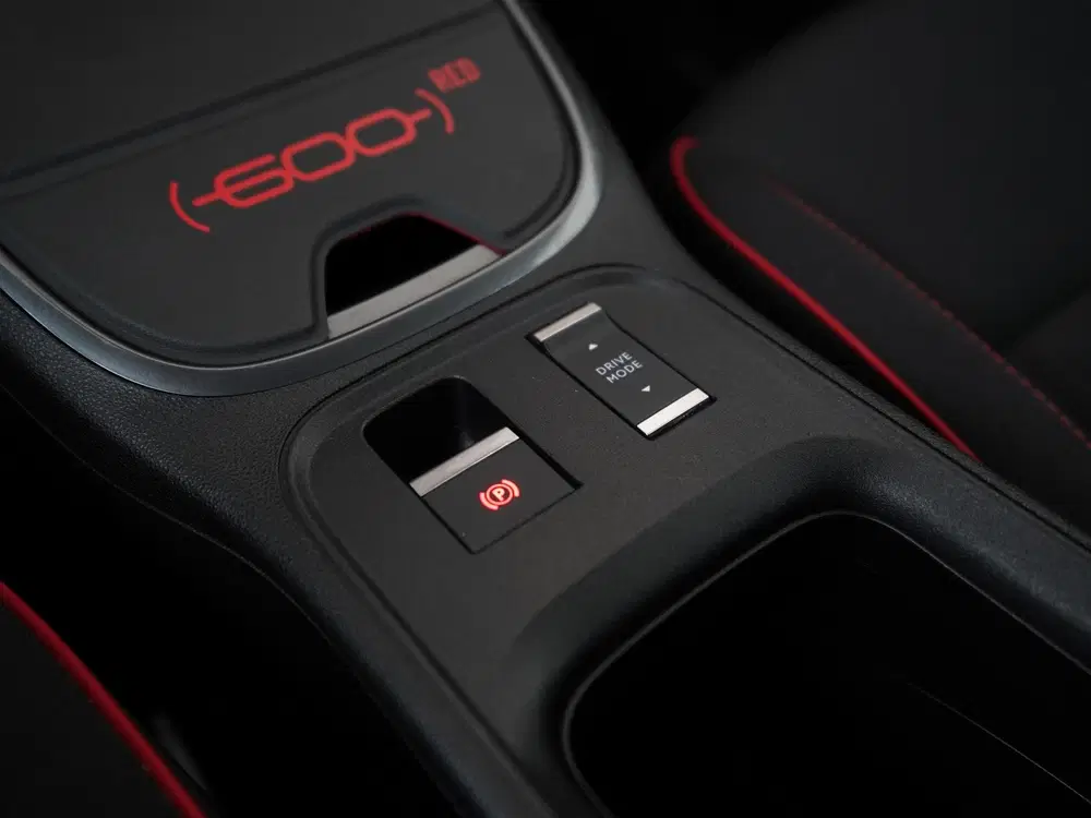 Fiat 600e RED 54 kWh uit 2024, foto 11