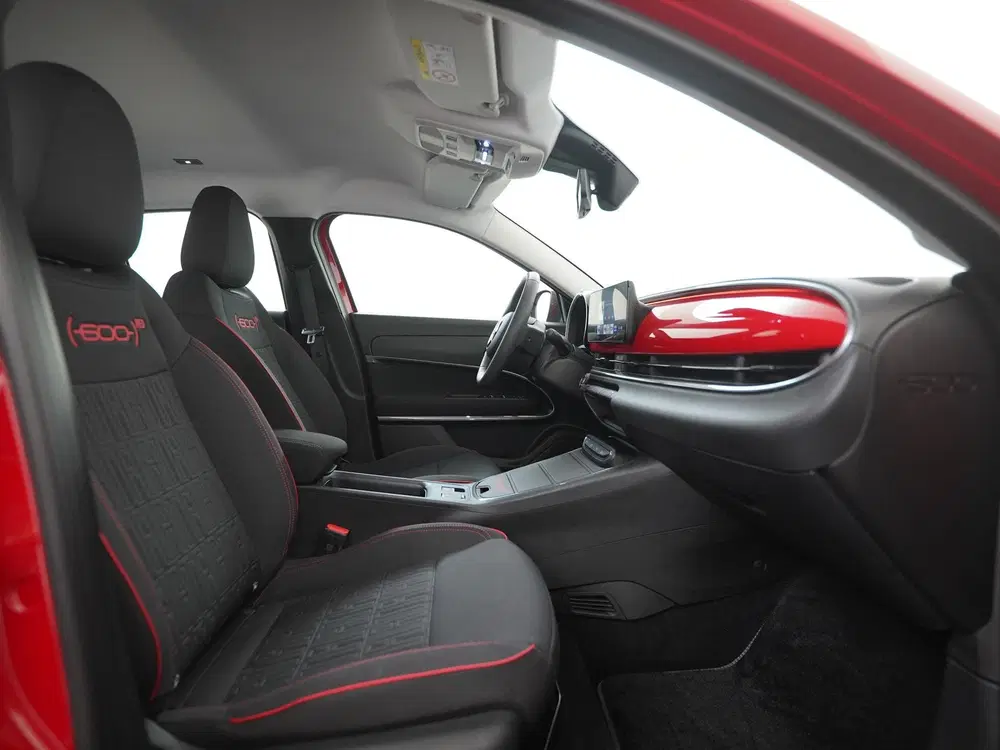 Fiat 600e RED 54 kWh uit 2024, foto 3