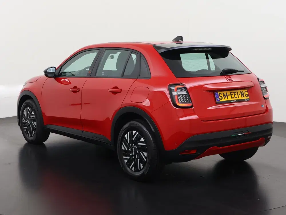 Fiat 600e RED 54 kWh uit 2024, foto 7