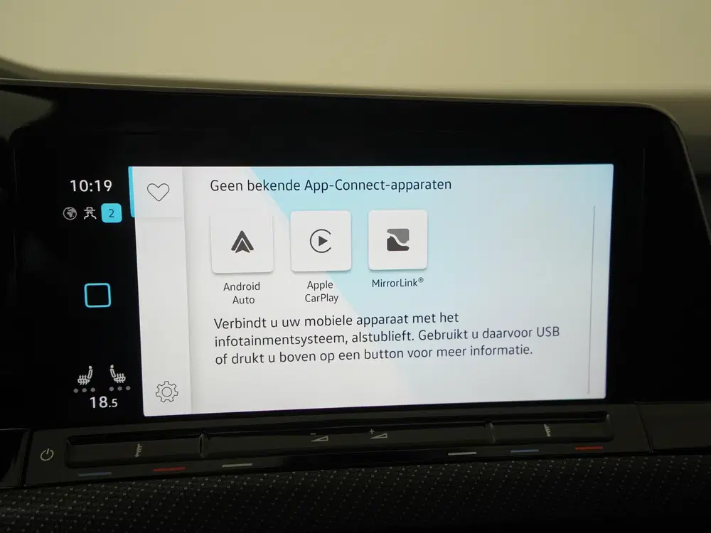 Volkswagen Golf 1.5 eTSI R-Line DSG uit 2022, foto 14