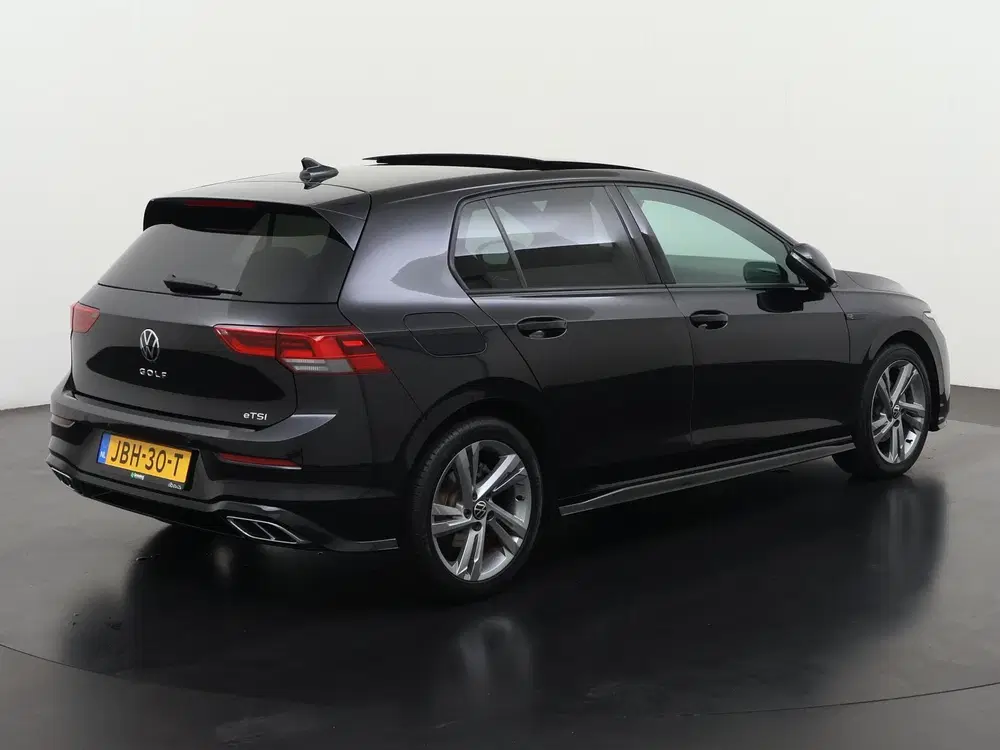 Volkswagen Golf 1.5 eTSI R-Line DSG uit 2022, foto 5