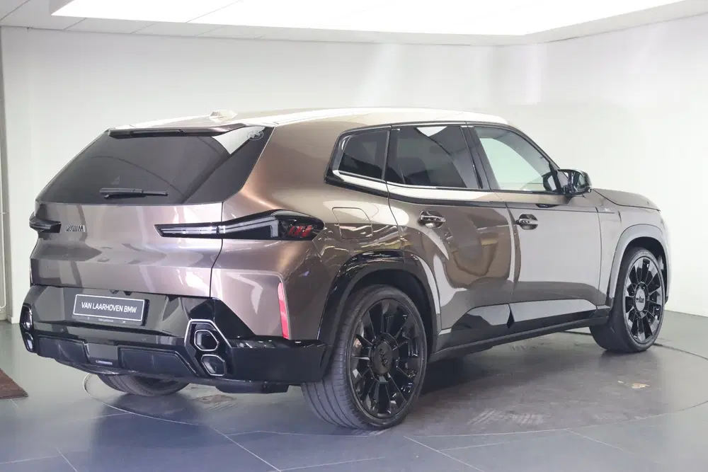 BMW XM PHEV 50e uit 2026, foto 4