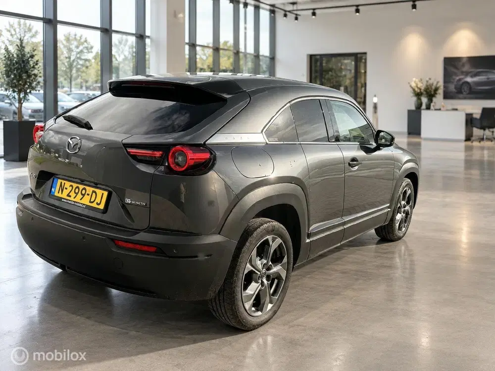 Mazda MX-30 e-SkyActiv 145 uit 2021, foto 10