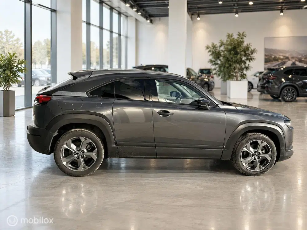 Mazda MX-30 e-SkyActiv 145 uit 2021, foto 11