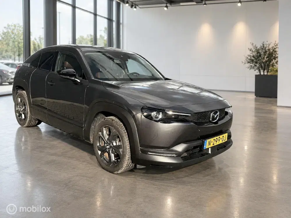 Mazda MX-30 e-SkyActiv 145 uit 2021, foto 13