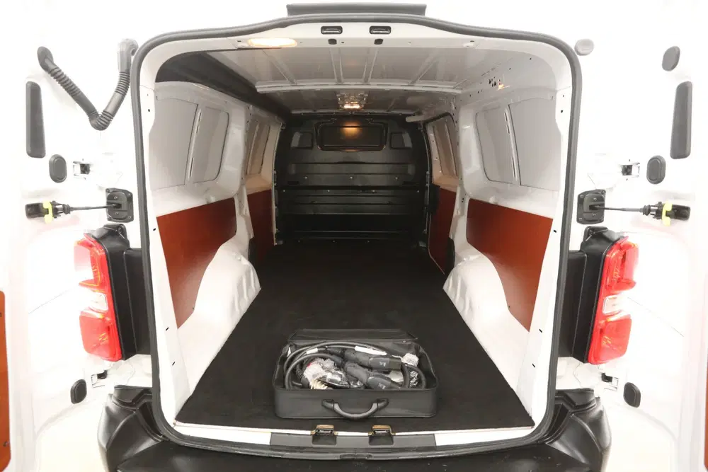 Peugeot Expert Opel Vivaro-E 75 kWh L3H1 Long Range uit 2022, foto 3