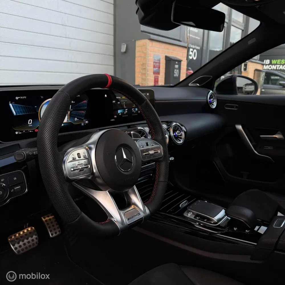 Mercedes-Benz A-Klasse Mercedes A-klasse AMG 35 4MATIC uit 2019, foto 10