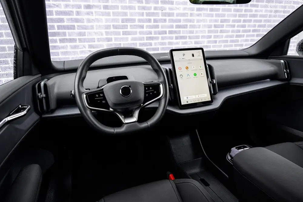 Volvo EX30 Single Motor 51 kWh Plus uit 2024, foto 12