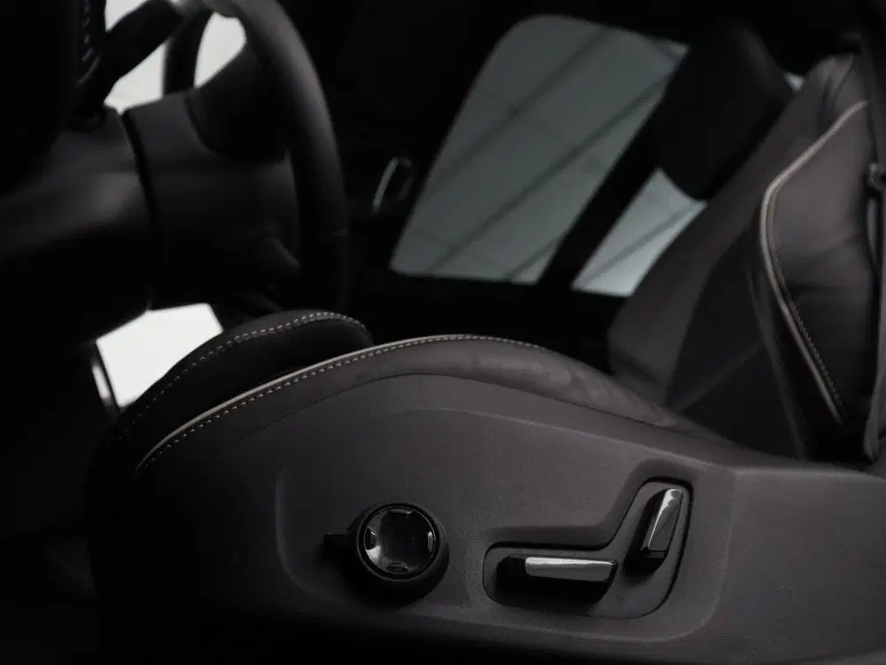 Volvo S60 2.0 Recharge T6 AWD Core uit 2022, foto 6