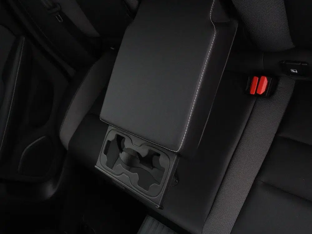 Volvo S60 2.0 Recharge T6 AWD Core uit 2022, foto 9