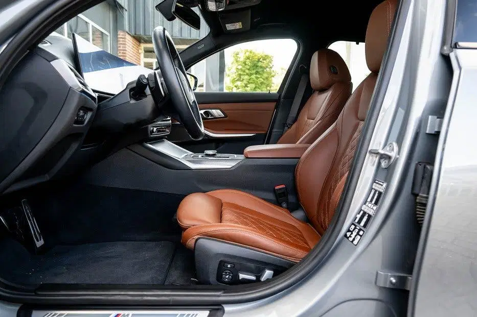 BMW 3-serie M340i xDrive Touring uit 2023, foto 11