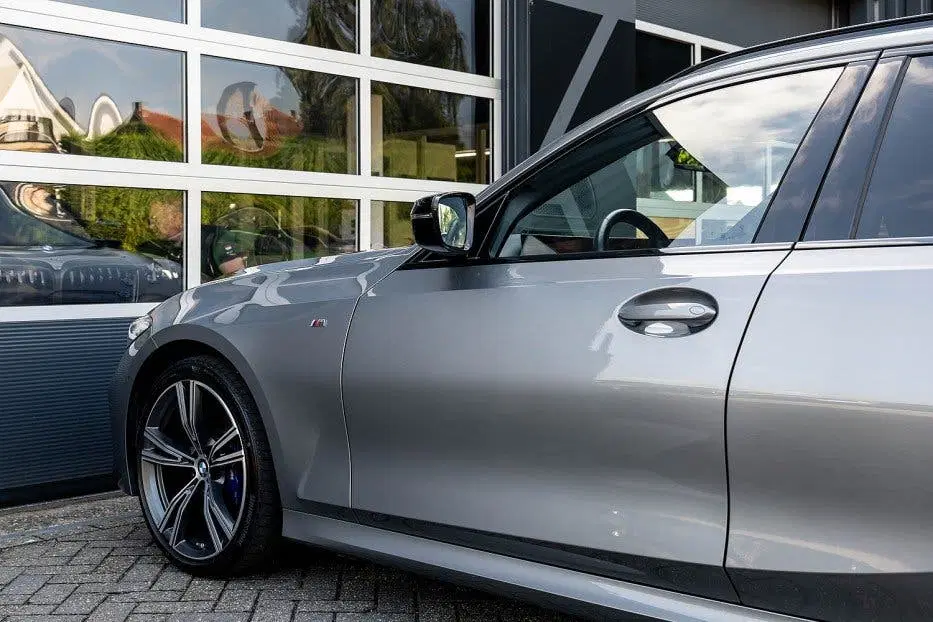 BMW 3-serie M340i xDrive Touring uit 2023, foto 7