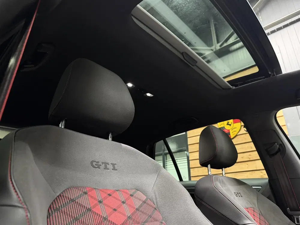 Volkswagen Golf 2.0 TSI GTI TCR DSG uit 2019, foto 11