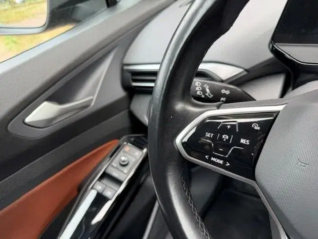 Volkswagen ID.4 First 77 kWh 204PK SOH 89 uit 2020, foto 11