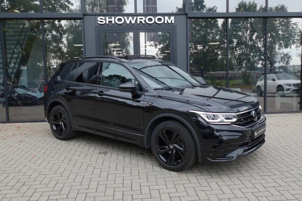 Volkswagen Tiguan 1.5 TSI R-Line PANO KEYLESS 360 uit 2024, foto 14