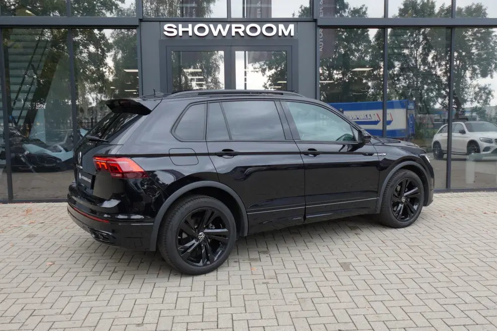 Volkswagen Tiguan 1.5 TSI R-Line PANO KEYLESS 360 uit 2024, foto 5