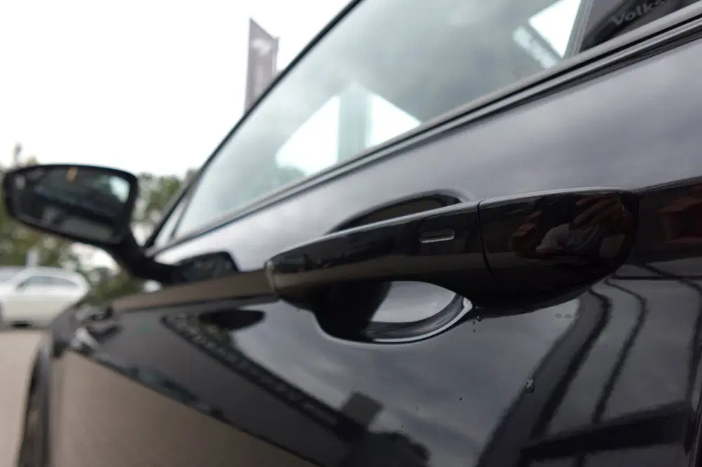 Volkswagen Tiguan 1.5 TSI R-Line PANO KEYLESS 360 uit 2024, foto 6