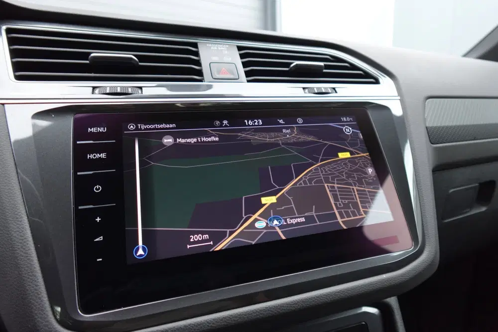 Volkswagen Tiguan 1.5 TSI R-Line PANO KEYLESS 360 uit 2024, foto 9