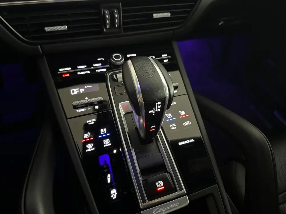 Porsche Cayenne Cayenne Coupé 3.0 E-Hybrid Pano uit 2021, foto 12
