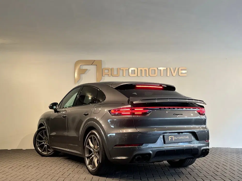 Porsche Cayenne Cayenne Coupé 3.0 E-Hybrid Pano uit 2021, foto 5