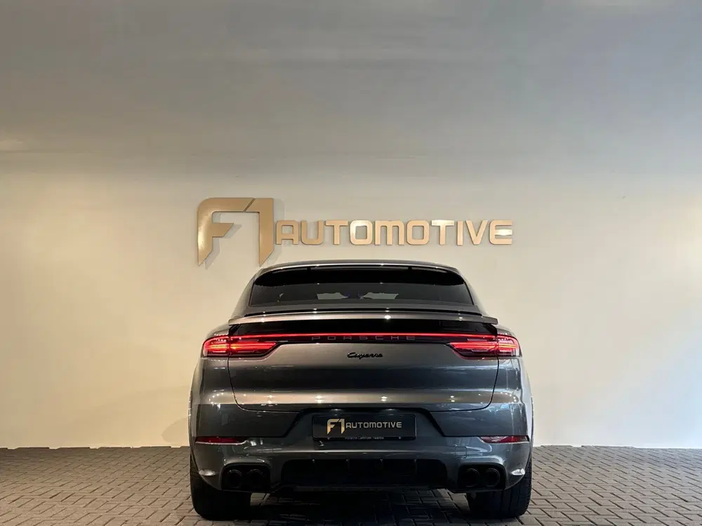 Porsche Cayenne Cayenne Coupé 3.0 E-Hybrid Pano uit 2021, foto 6