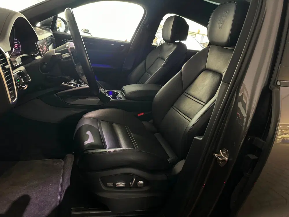 Porsche Cayenne Cayenne Coupé 3.0 E-Hybrid Pano uit 2021, foto 9