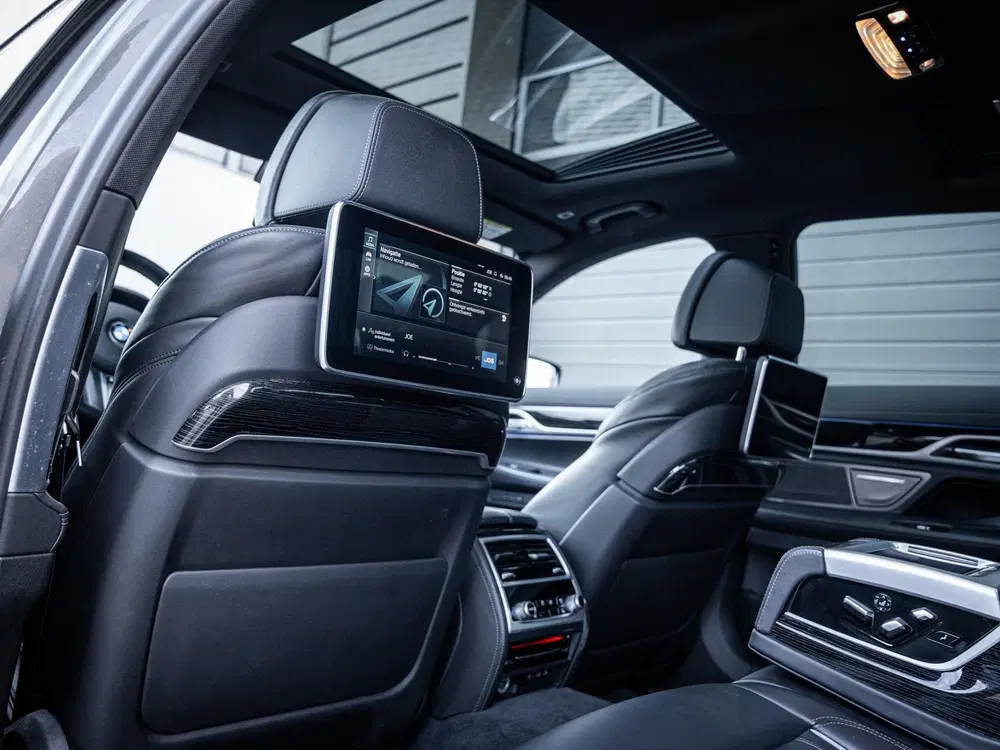 BMW 7-serie 745Le High Executive uit 2020, foto 15
