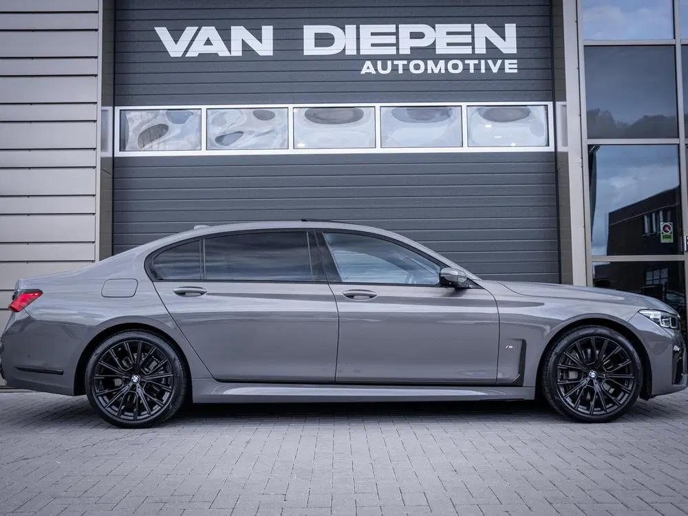 BMW 7-serie 745Le High Executive uit 2020, foto 5