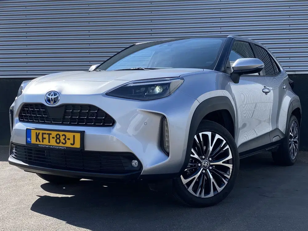 Toyota Yaris Cross 1.5 Hybrid Executive Groot panoramadak uit 2022, foto 2
