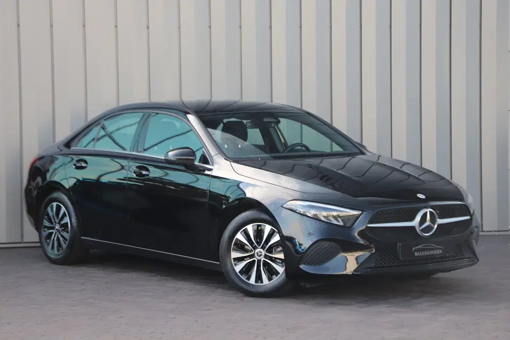 Mercedes-Benz A-Klasse 180 Star Edition uit 2024, foto 3