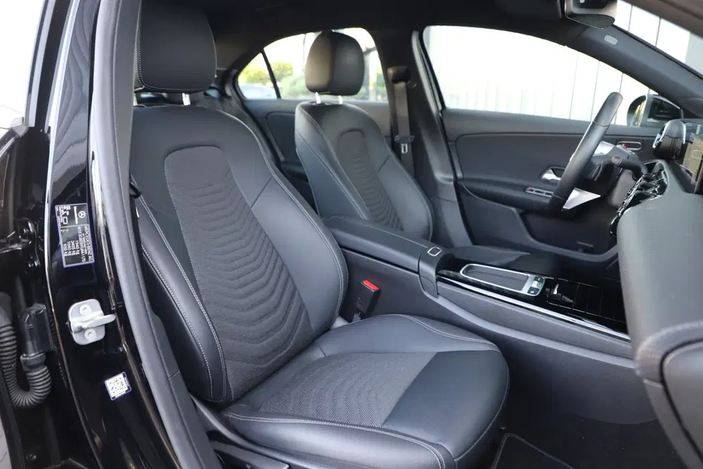 Mercedes-Benz A-Klasse 180 Star Edition uit 2024, foto 9