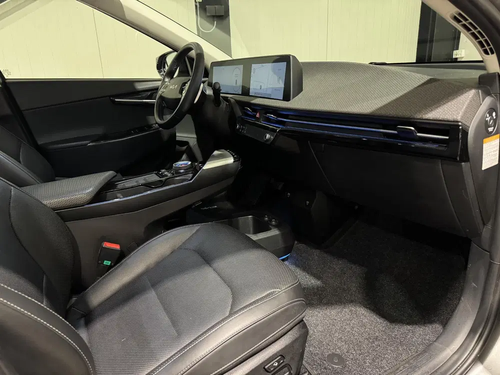 Kia EV6 77.4 kWh uit 2022, foto 11