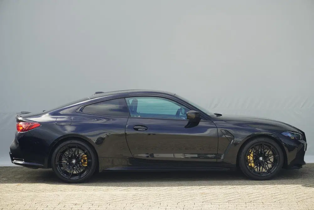 BMW M4 Competition uit 2024, foto 4